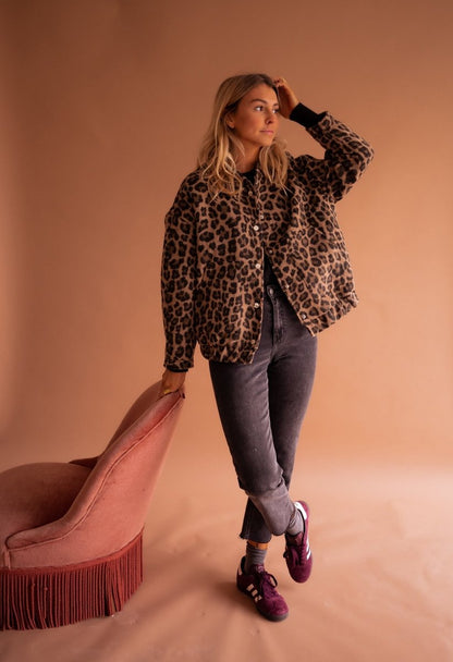 Womens Oversized Leopard Print Quilted Jacket - Close-Up Texture & Detail | Lavisa