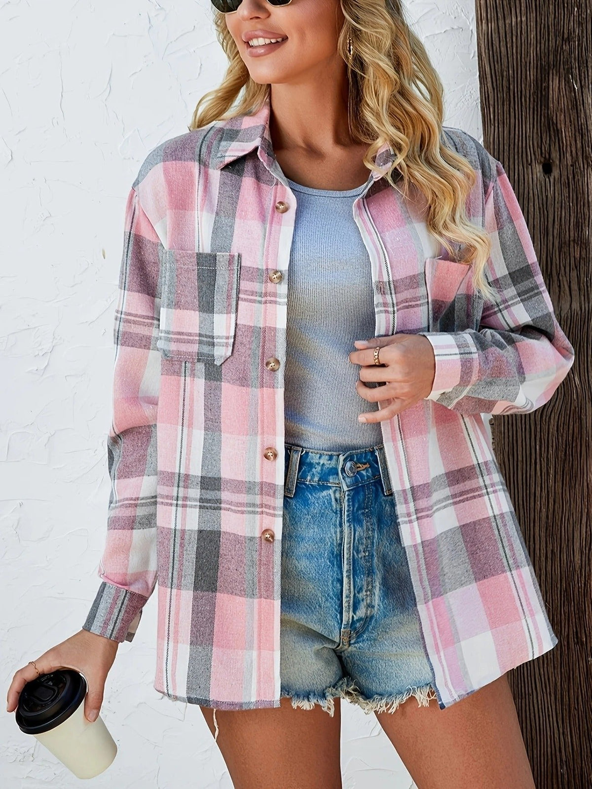 Women's Oversized Plaid Flannel Long Sleeve Button-Up Shirt - Sole & Material View | Lavisa