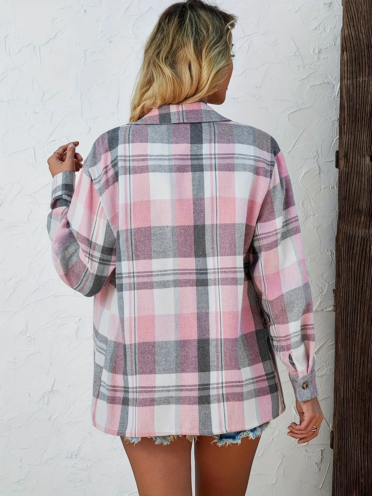 Women's Oversized Plaid Flannel Long Sleeve Button-Up Shirt - Lifestyle & Model Angle | Lavisa