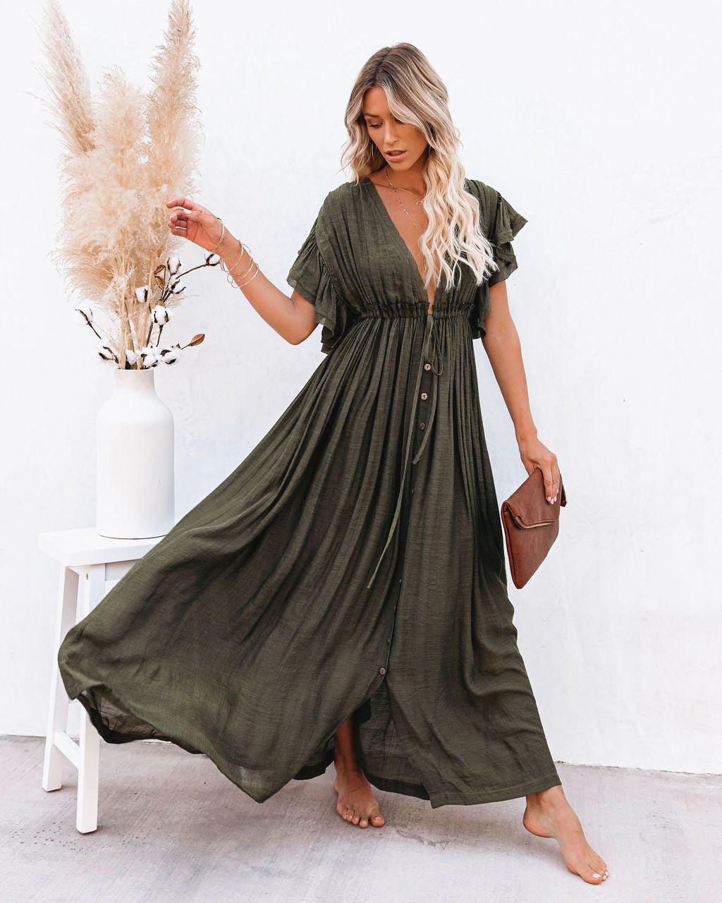 Lavisa - Women's Plunging V-Neck Button-Front Flutter-Sleeve Maxi Dress