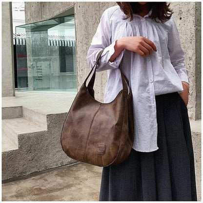 Women's Vintage Genuine Leather Hobo Shoulder Bag - Close-Up Texture & Detail | Lavisa